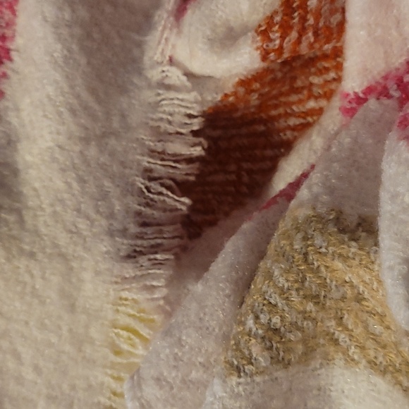 Loft Striped Blanket Scarf Excellent Condition - Picture 4 of 6